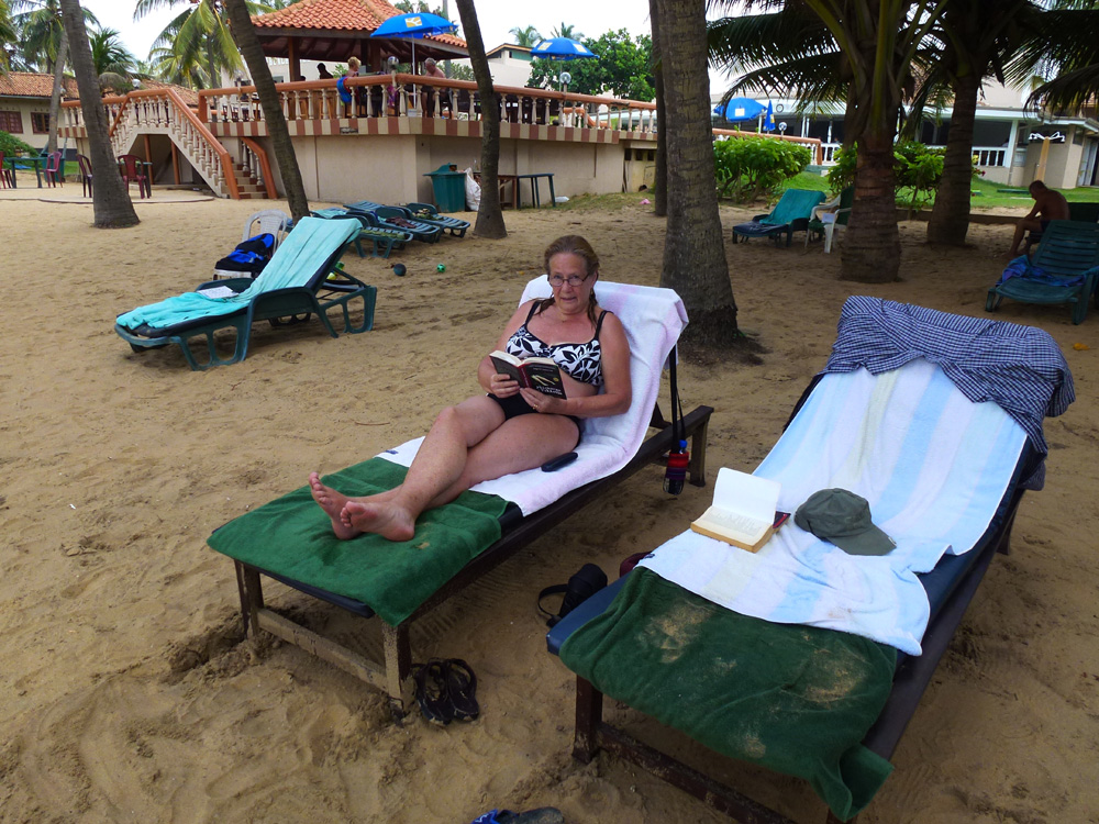 bokläsning på stranden